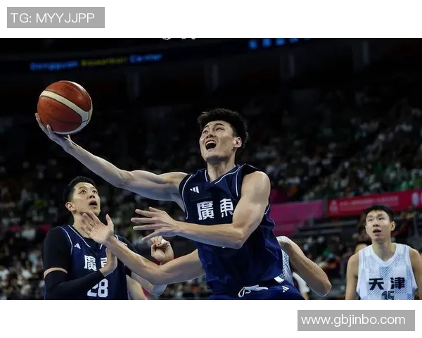 CBA精彩对决回顾广东队与辽宁队的巅峰对决之夜 CBA精彩对决回顾广东队与辽宁队的巅峰对决之夜