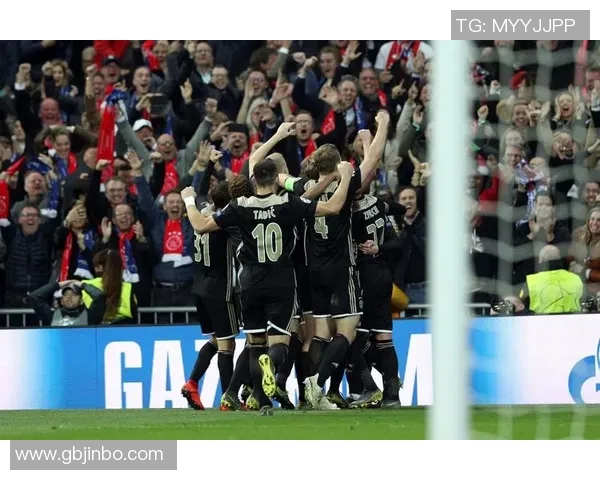 皇马与阿贾克斯激战三月六日精彩集锦回顾与分析